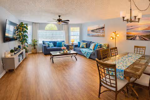 Charming Home Minutes from Parks